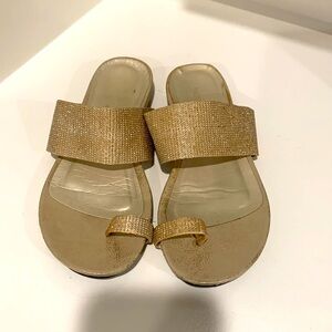 Madeline Stuart women's sandals